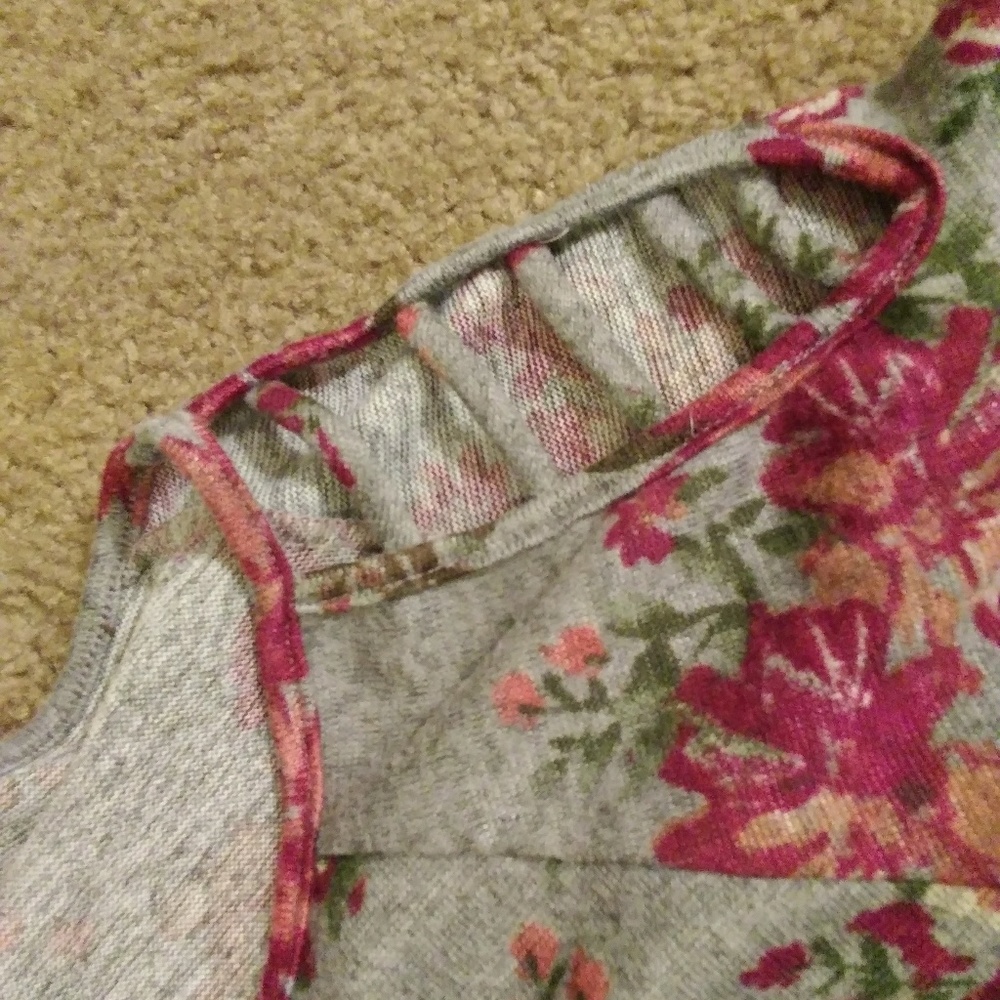 Shirt - Picture 2 of 3